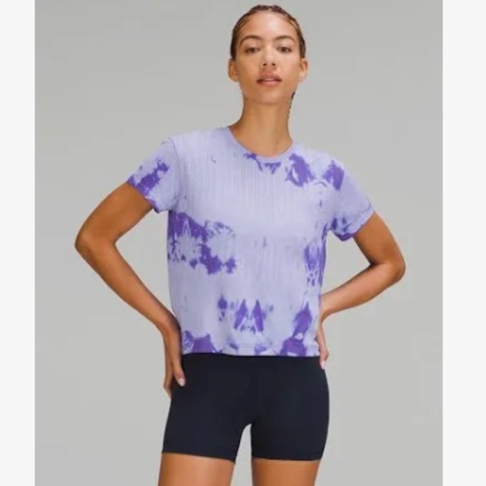 Lululemon Train to be short Sleeve
